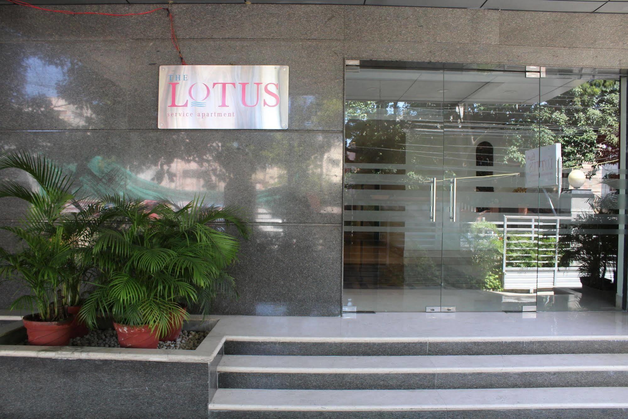 The Lotus Apartment Hotel, Burkit Road Chennai Eksteriør bilde